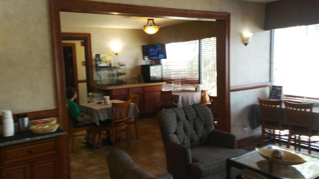 Airport Inn Бойсе Экстерьер фото