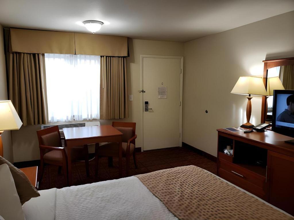 Airport Inn Бойсе Экстерьер фото